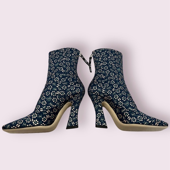 Fendi Floral Jacquard Boots - Picture 4 of 10